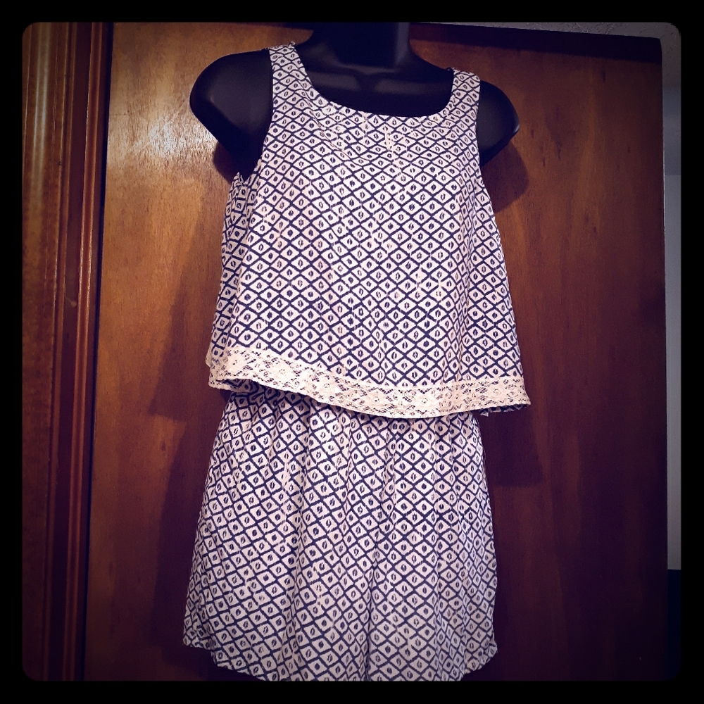 NWT 💙Blue and white romper